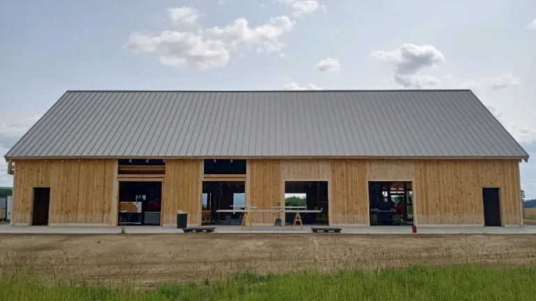 Barn+ +Montoursville+PA+Dec+02+2022+02 1400h