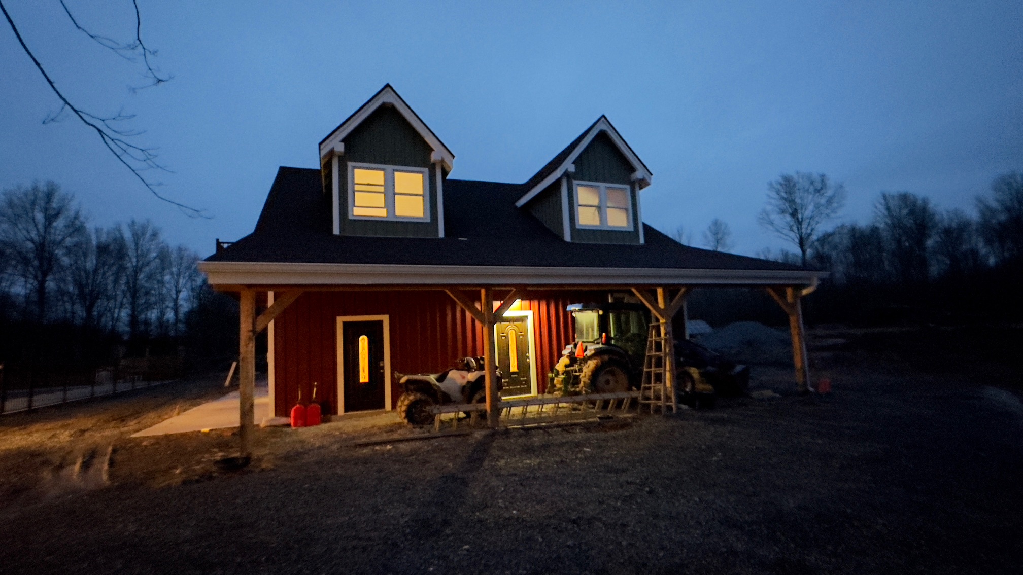 36×36 Timber frame barn with loft — photo 2