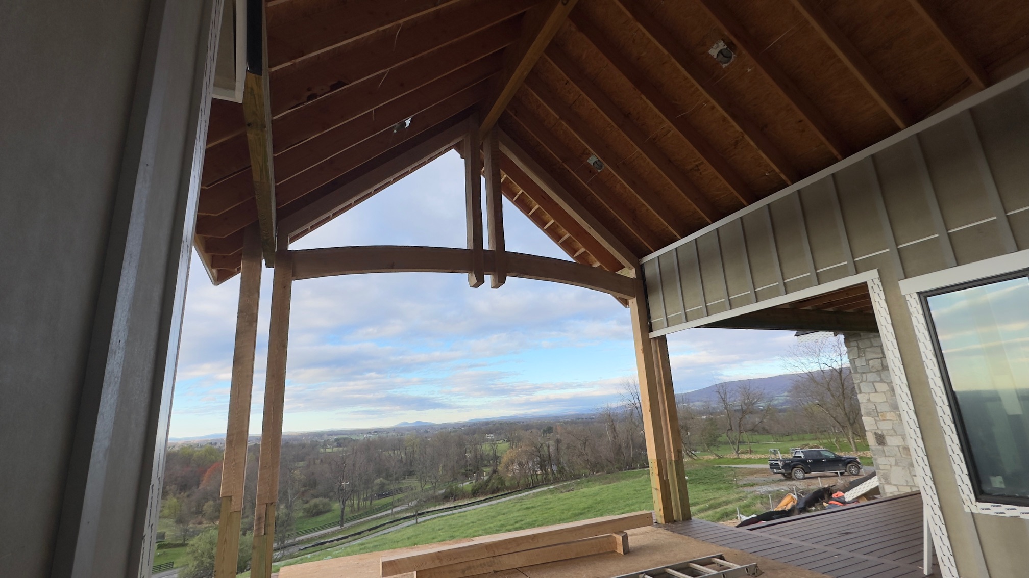 Timber Frame Great Room Accents — photo 2