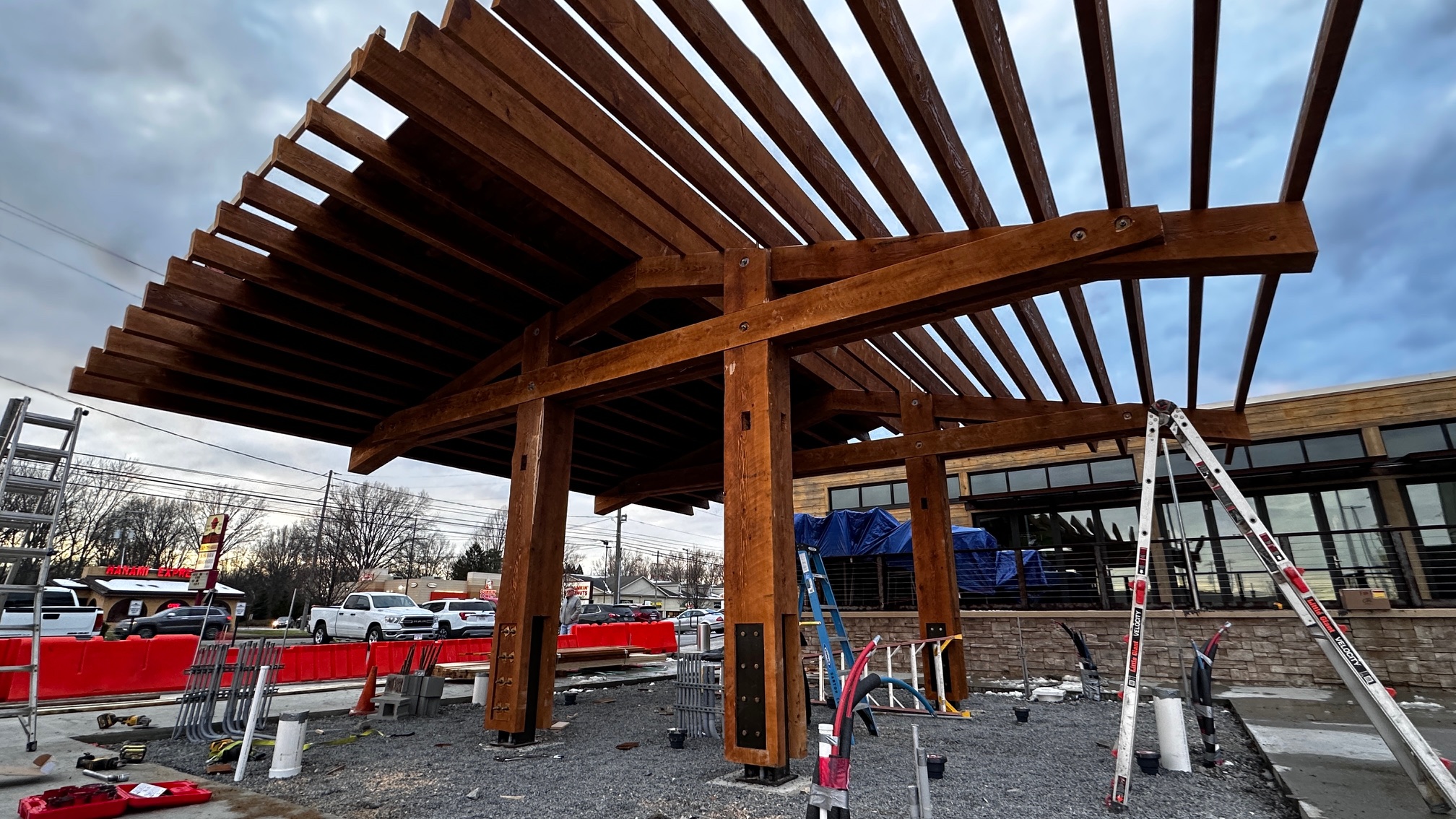 28×32 Timber Frame Pavilion Bar
