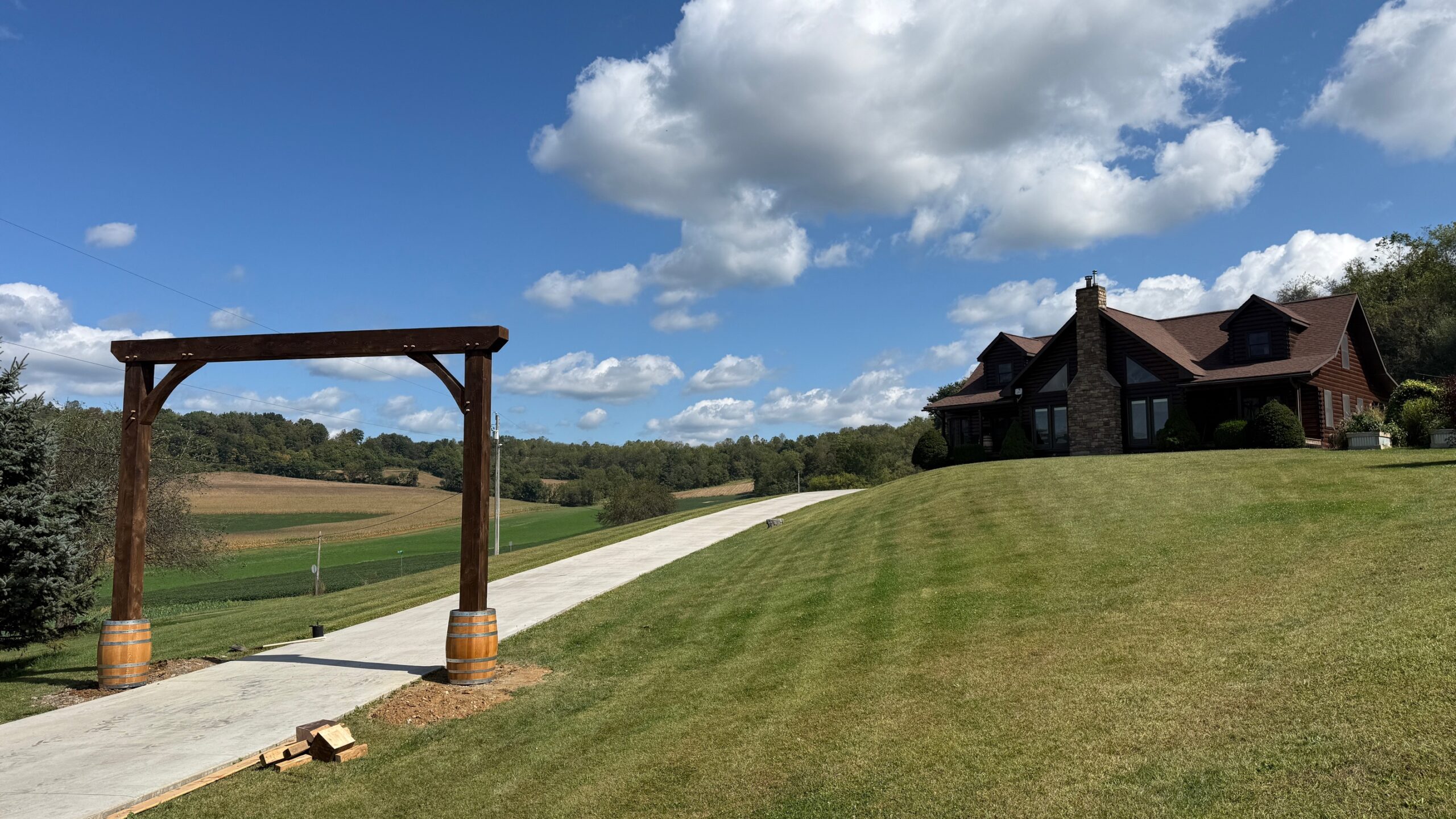 14′ Timber Frame Driveway Arch — photo 3