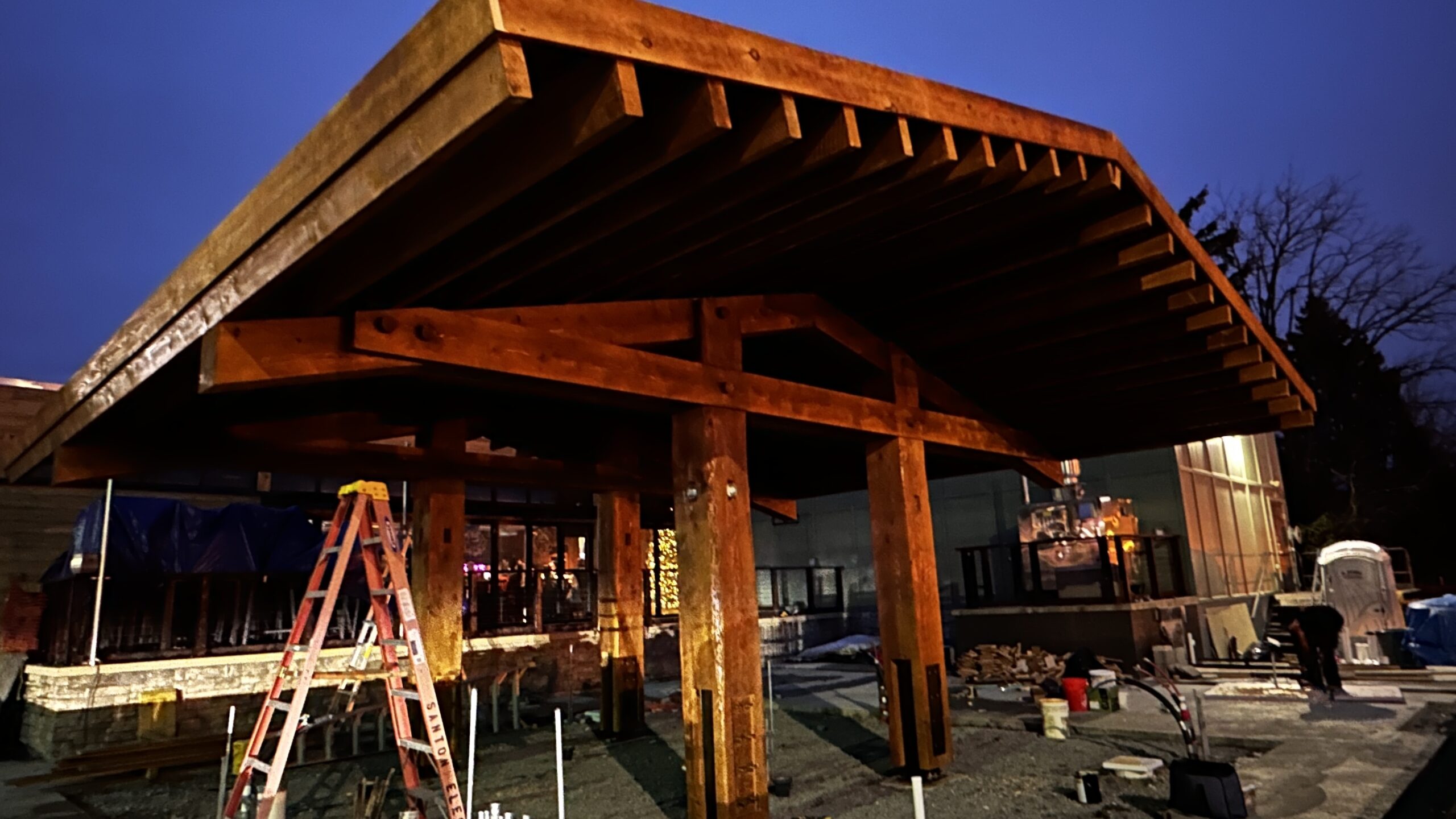 28×32 Timber Frame Pavilion Bar — photo 3