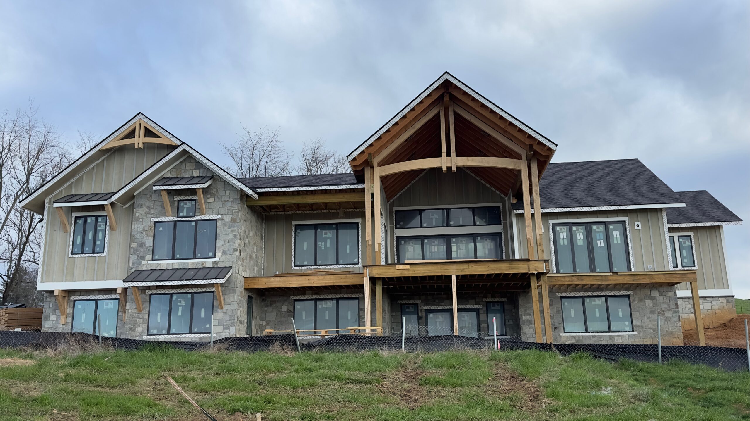 Timber Frame Great Room Accents — photo 3