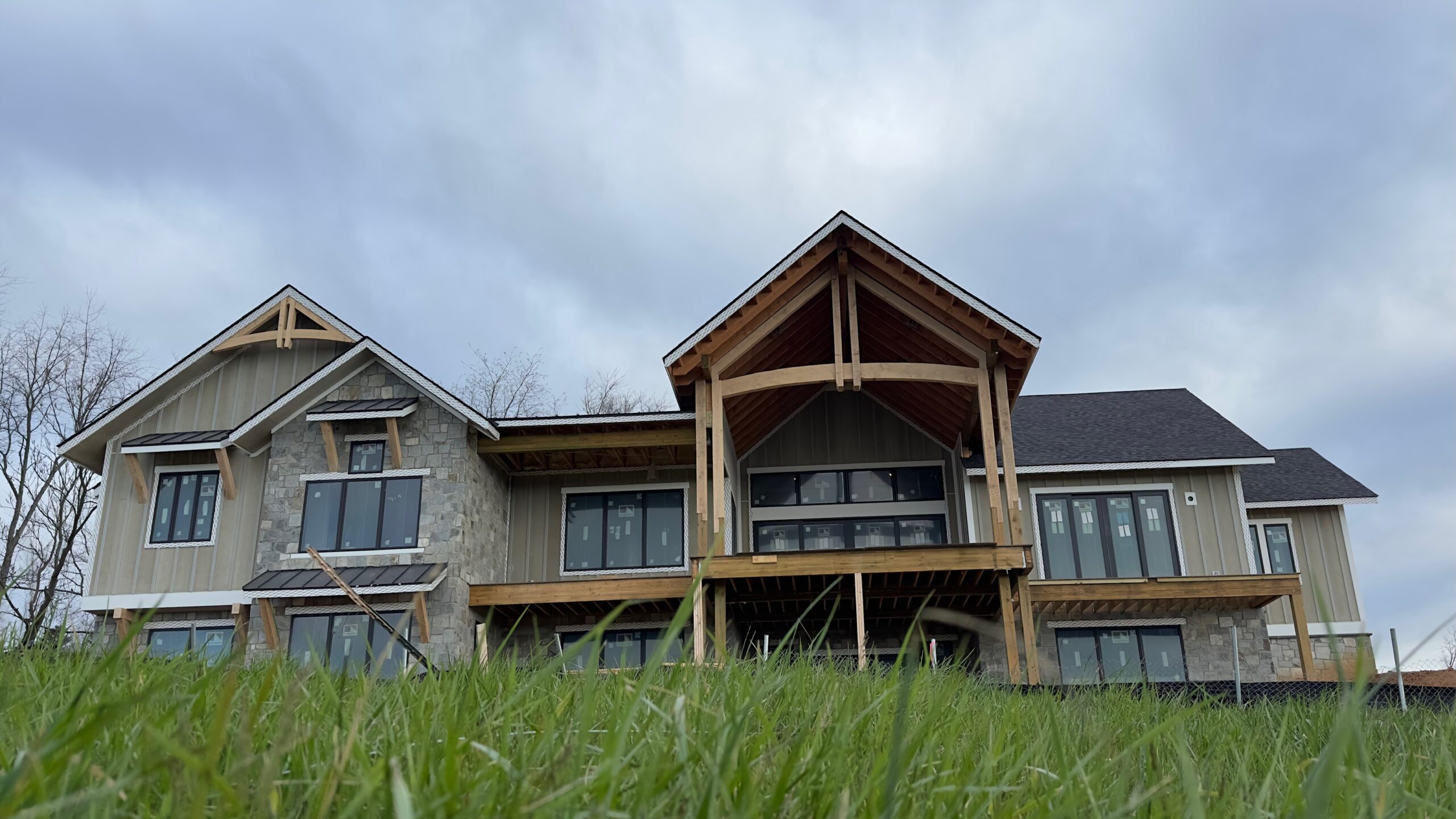 Timber Frame Great Room Accents — photo 4